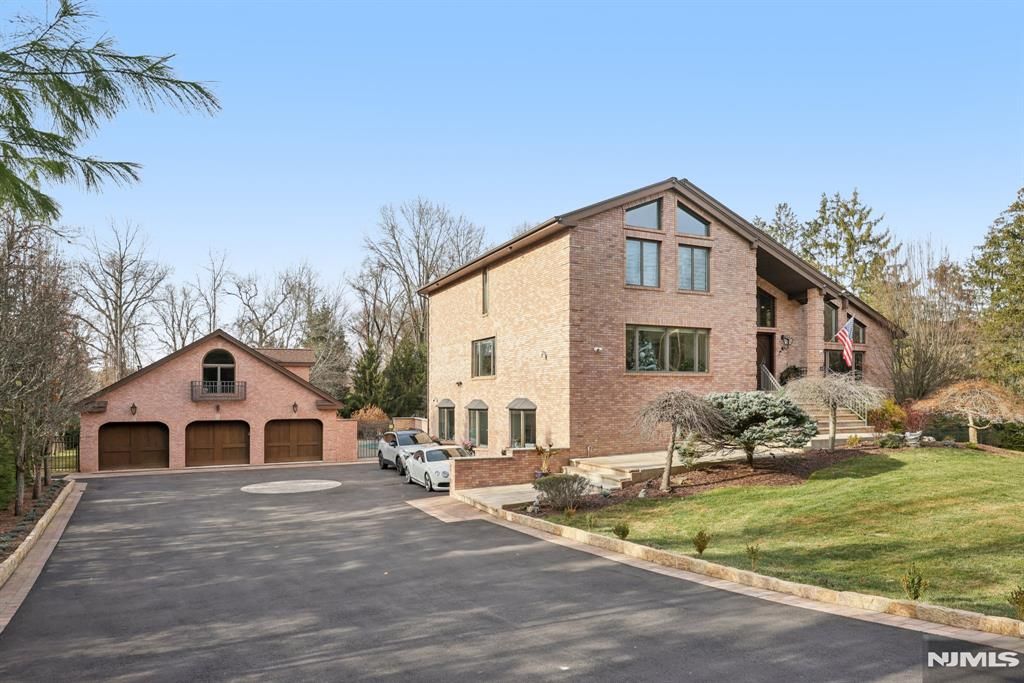 Photo of 301 Piermont Road, Norwood, NJ 07648 (MLS # 25041705)