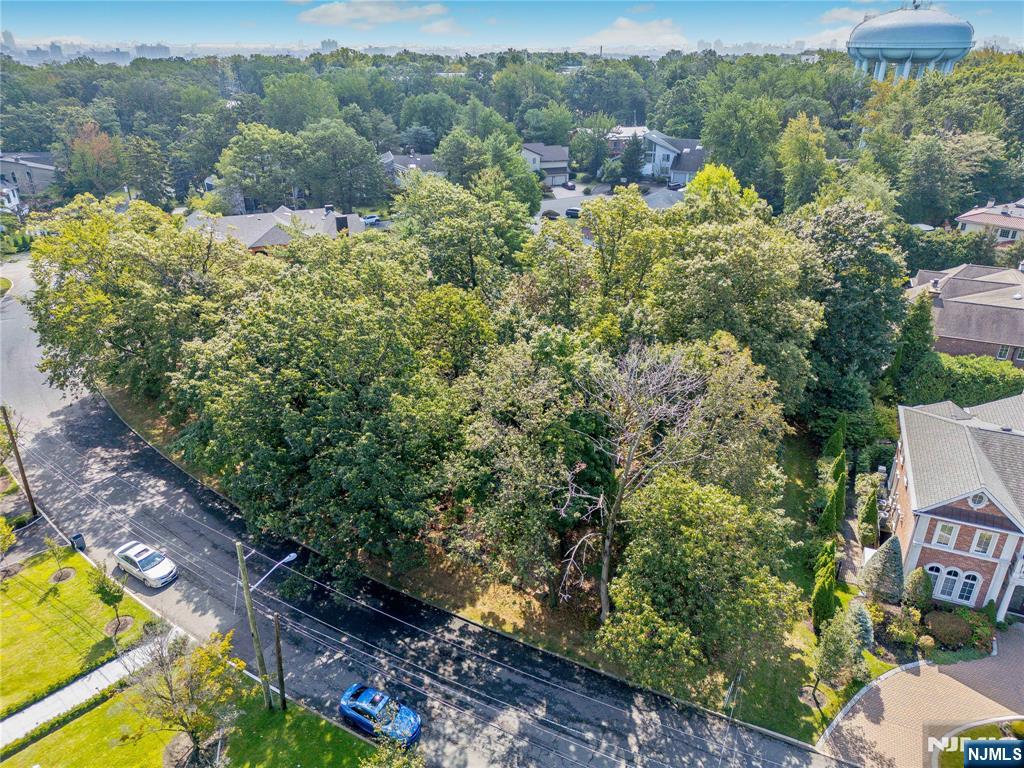 41 Laurie Drive