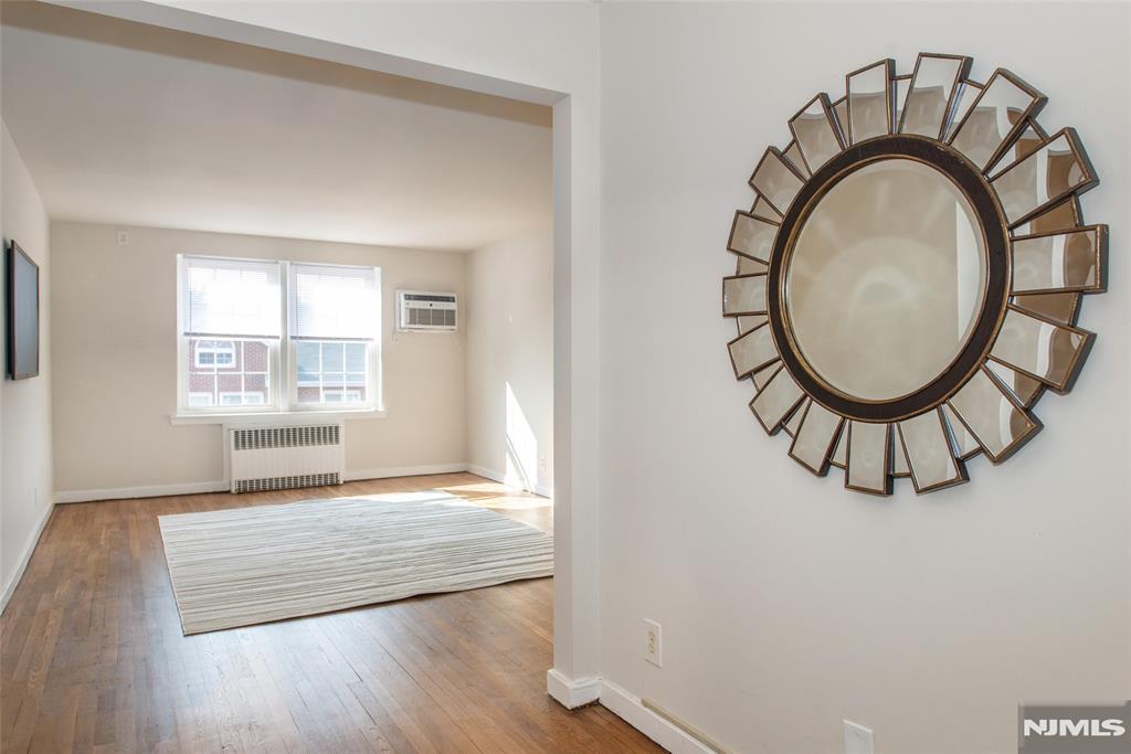 126 Hackett Place 303A