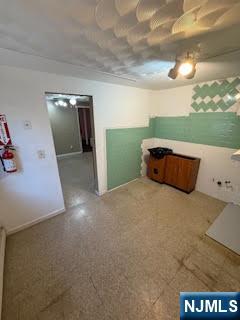 Orange, New Jersey 07050, United States, 2 Bedrooms Bedrooms, ,3 BathroomsBathrooms,Residential,Active,182445