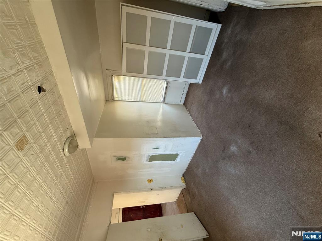 Orange, New Jersey 07050, United States, 2 Bedrooms Bedrooms, ,3 BathroomsBathrooms,Residential,Active,182445