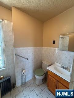 Orange, New Jersey 07050, United States, 2 Bedrooms Bedrooms, ,3 BathroomsBathrooms,Residential,Active,182445