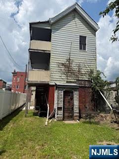 Orange, New Jersey 07050, United States, 2 Bedrooms Bedrooms, ,3 BathroomsBathrooms,Residential,Active,182445