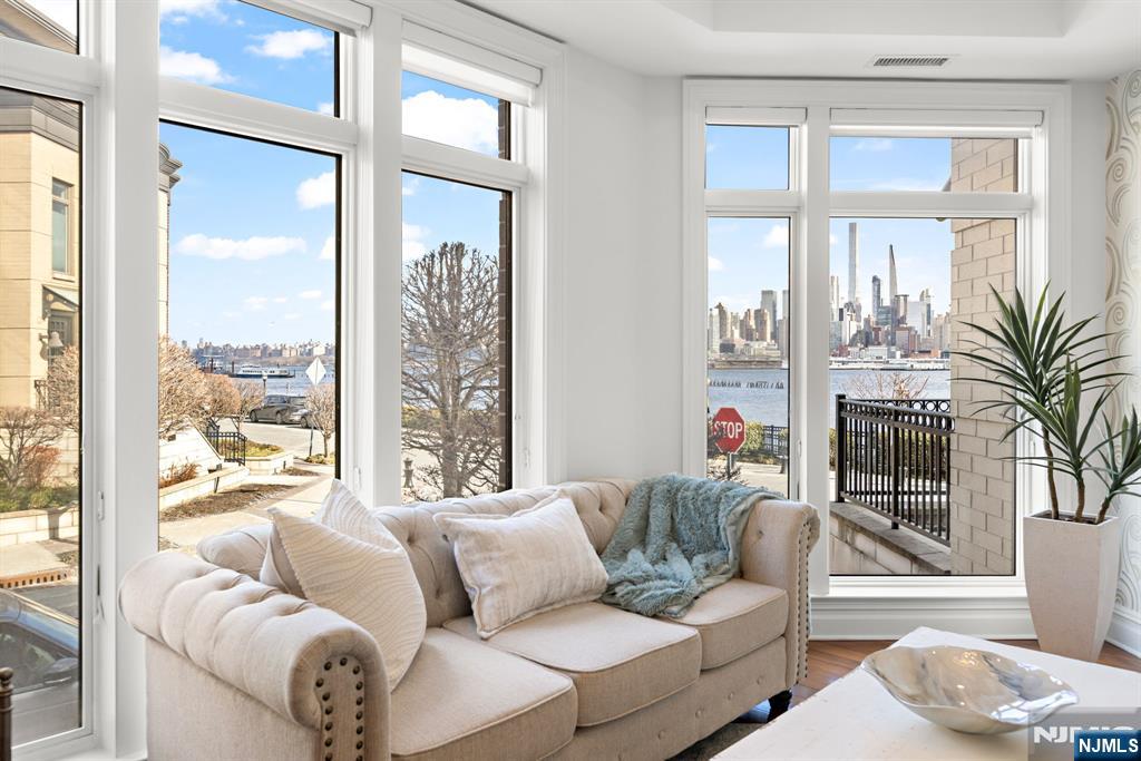 Property for Sale at 1 Oxford Landing 1, Weehawken, New Jersey - Bedrooms: 4 
Bathrooms: 4.5  - $2,888,888