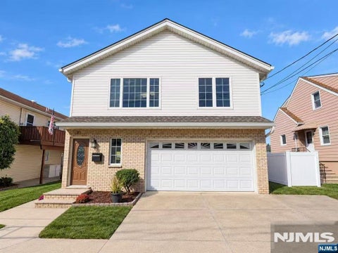 Photo of 31 Leo PL, Lodi, NJ 07644 (MLS # 26041297)