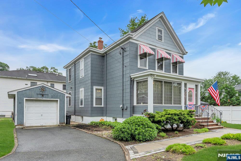 100 Woodside Avenue