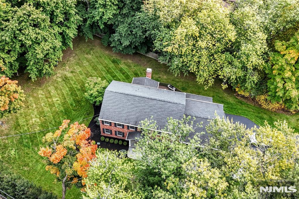 3 Canterbury Court