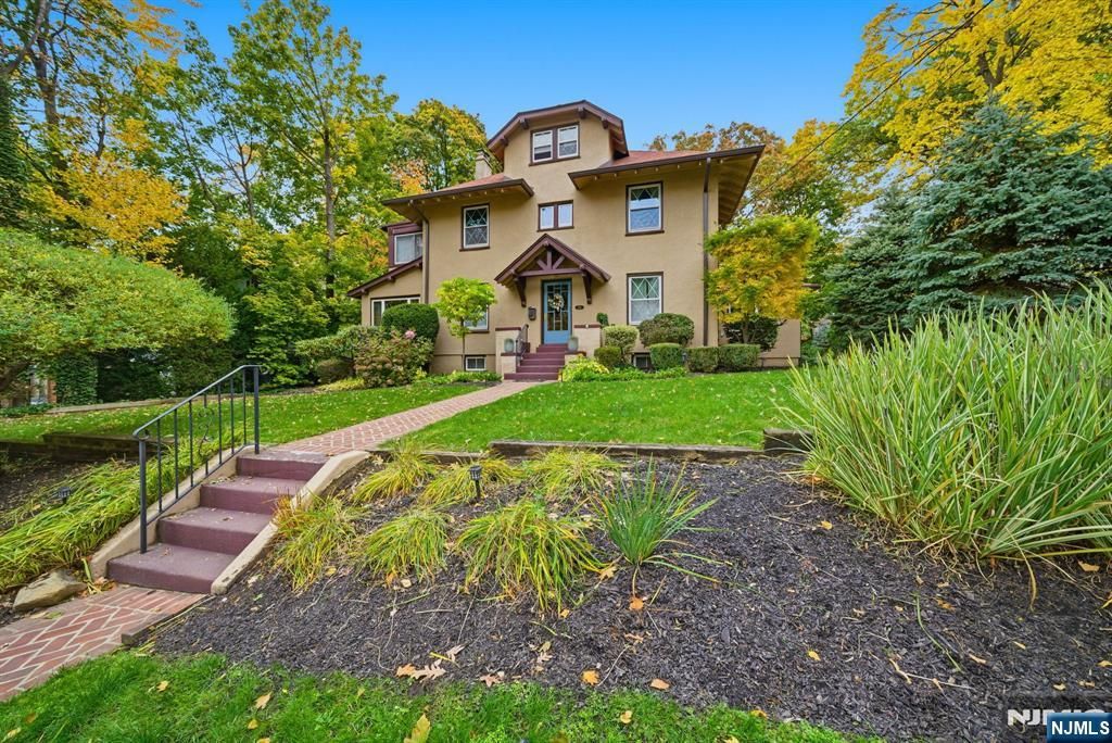 Photo of 238 Rutgers Place, Nutley, NJ 07110 (MLS # 26004560)