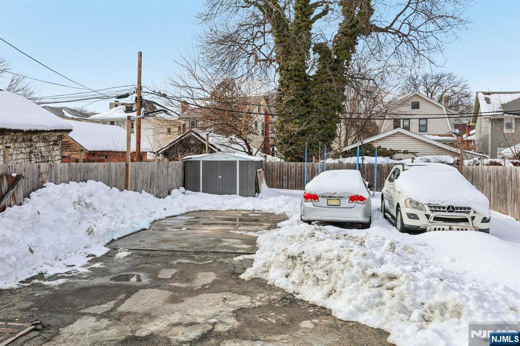 315 Grove Street