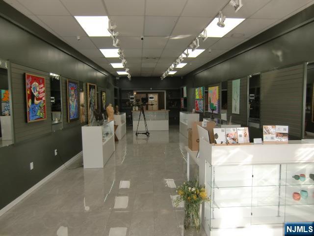 11 E Palisade Avenue