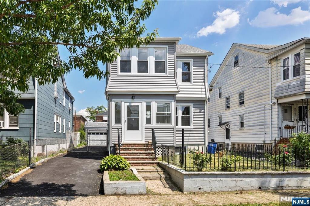 188 15th Street