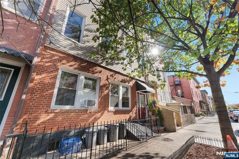 226 Brunswick Street Jersey City NJ 07302