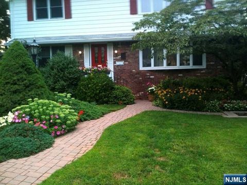 17 Malden Court 2 Bergenfield NJ 07621