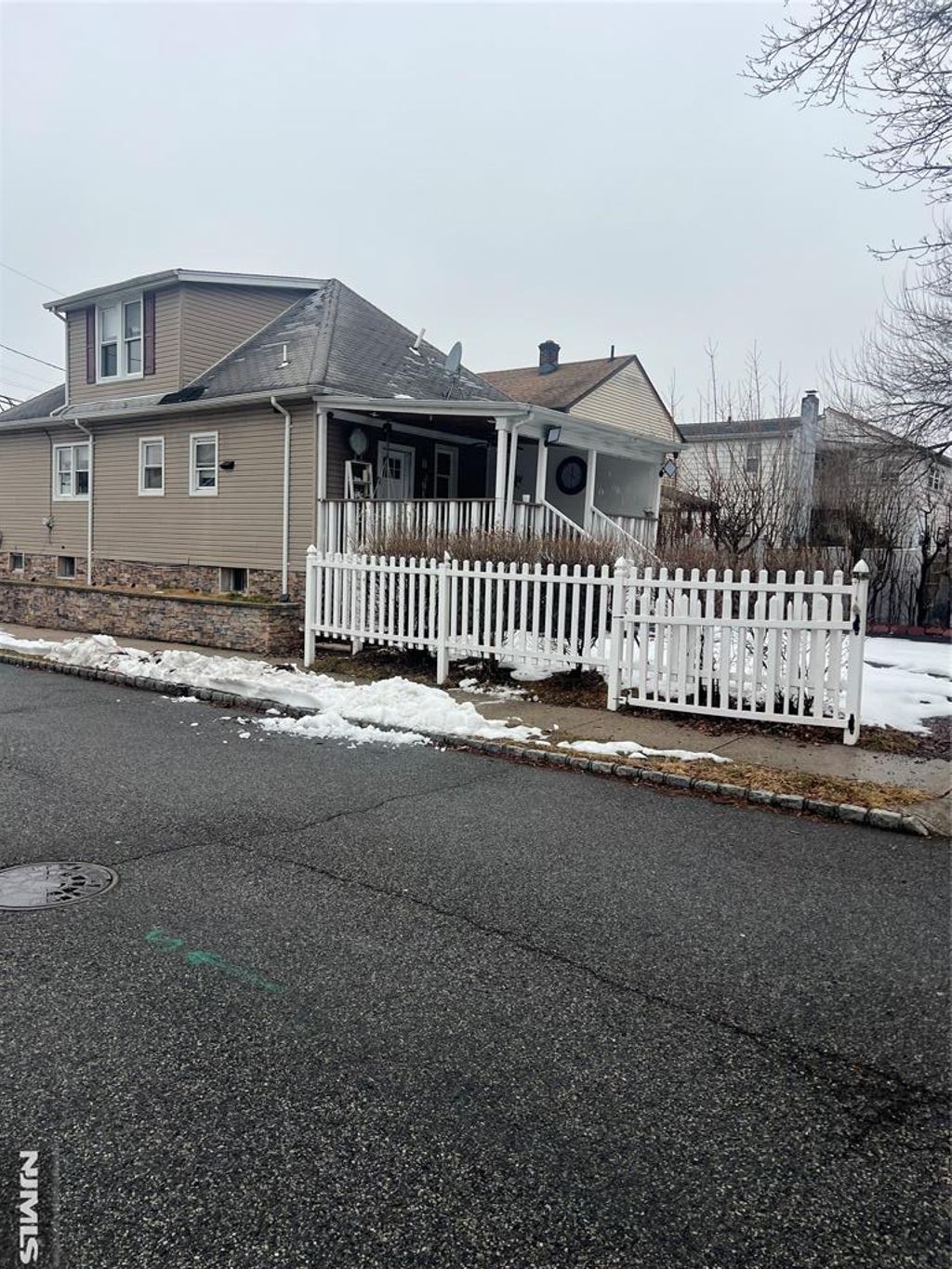 Photo of 35 Terrace Avenue, Woodland Park, NJ 07424 (MLS # 26004948)