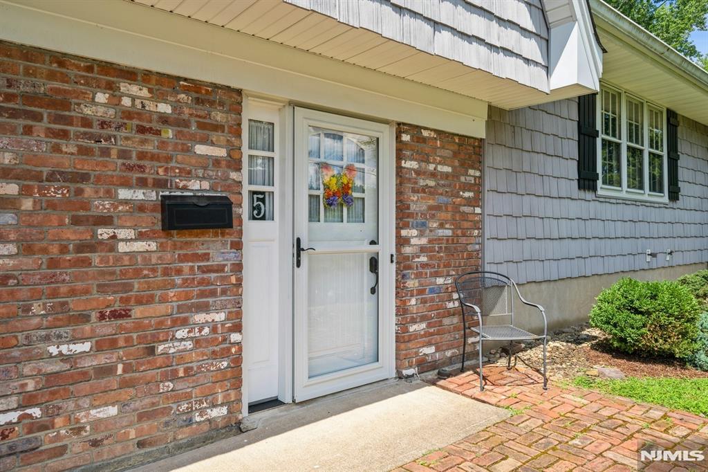 5 Terry Court