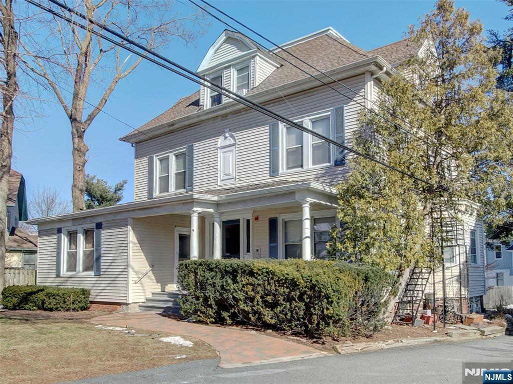 99 Valley Road