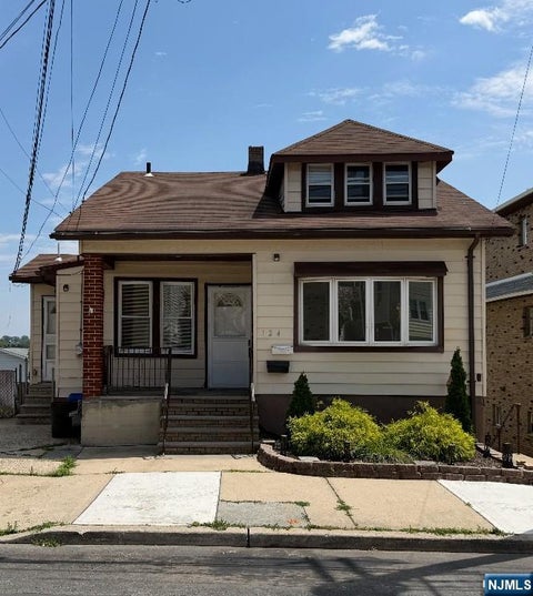 Photo of 124 Farnham Avenue, Garfield, NJ 07026 (MLS # 26025795)