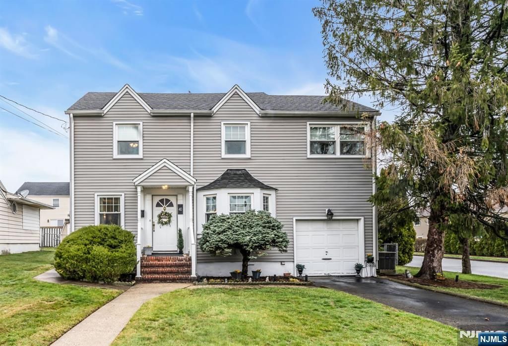 Photo of 40 Highfield Lane, Nutley, NJ 07110 (MLS # 26009005)