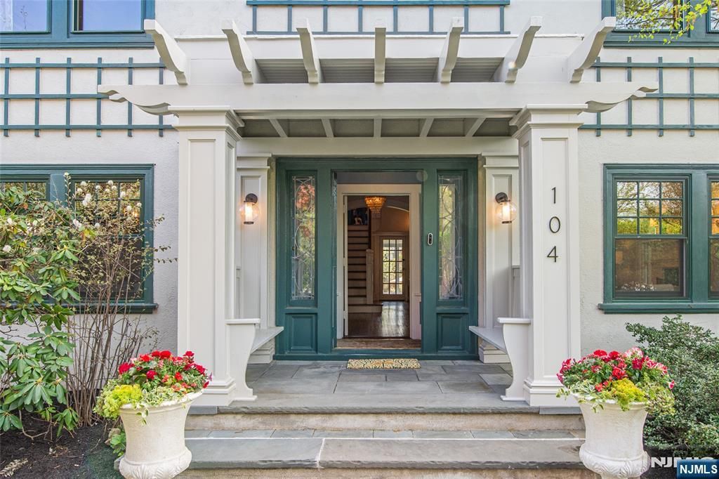 Photo of 104 Gates Avenue, Montclair, NJ 07042 (MLS # 26014429)