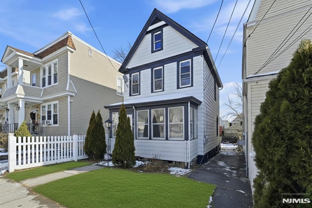 Photo of 48 Liberty Street, West Orange, NJ 07052 (MLS # 26002664)