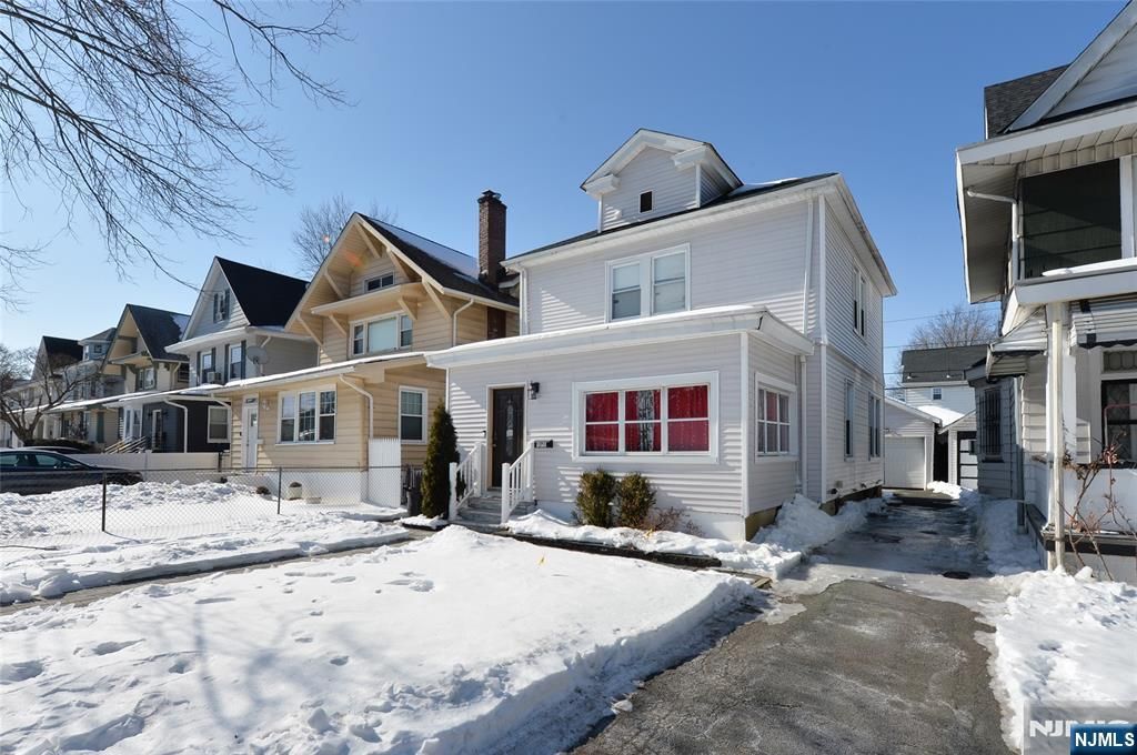 Photo of 171 Ampere Parkway, Bloomfield, NJ 07003 (MLS # 26005983)