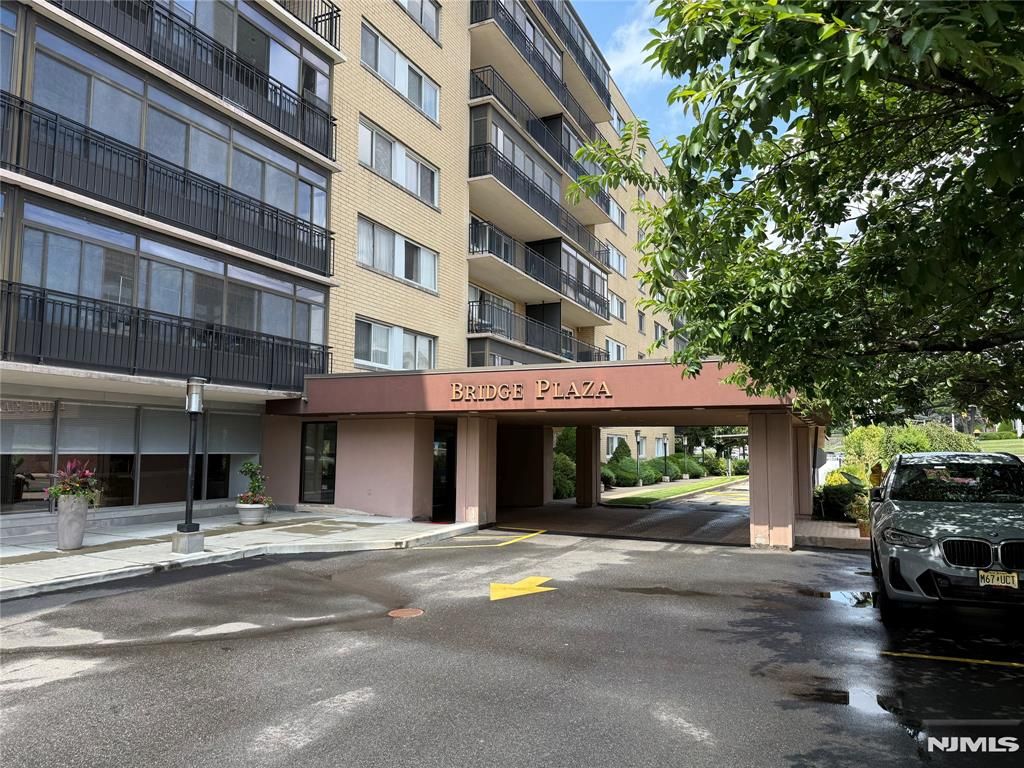 Photo of 2185 Lemoine Avenue #2G, Fort Lee, NJ 07024 (MLS # 25024556)