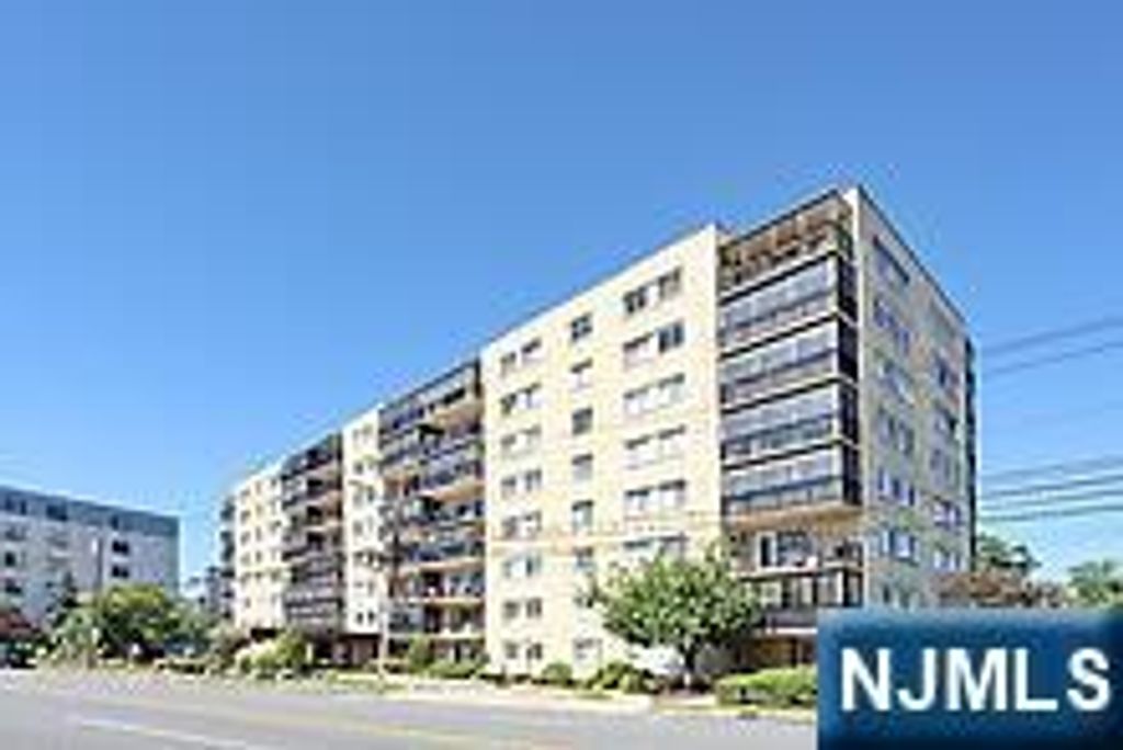 Photo of 2185 Lemoine Avenue #2G, Fort Lee, NJ 07024 (MLS # 25024556)