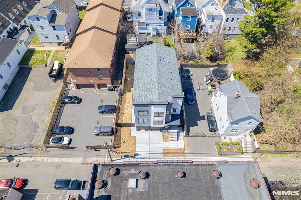 25 Brookside Avenue