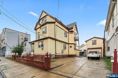 Photo of 144146 Pearsall AVE, Jersey City, NJ 07305 (MLS # 26016874)
