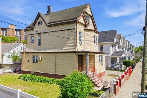 Photo of 144146 Pearsall AVE, Jersey City, NJ 07305 (MLS # 26016874)