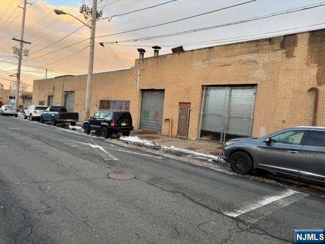 553-587 31st Street