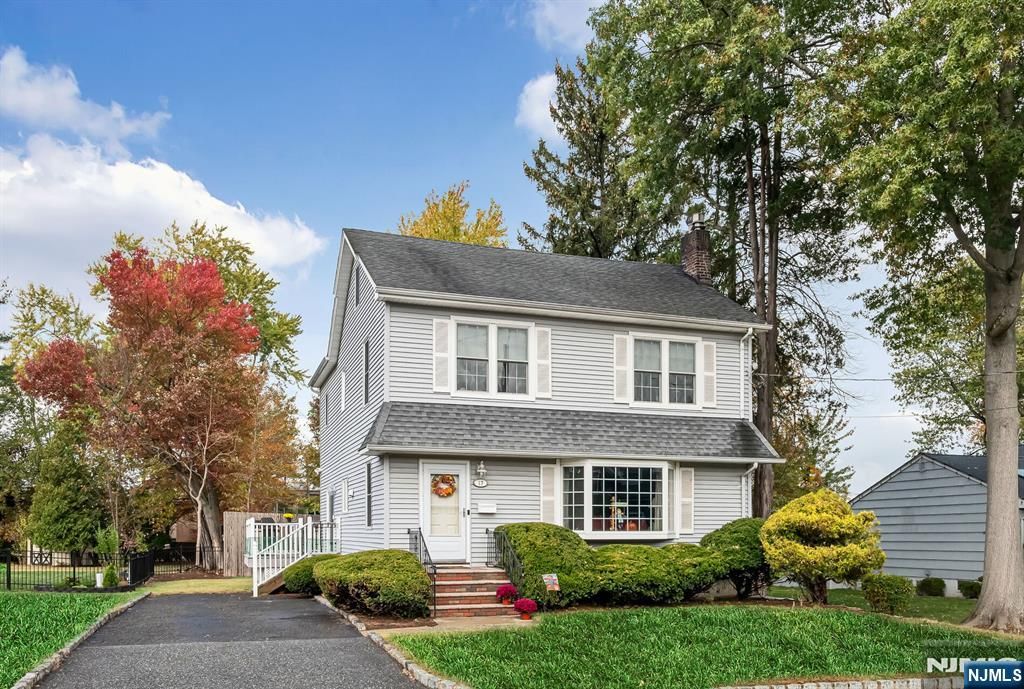 Photo of 17 Johnson Avenue, West Caldwell, NJ 07006 (MLS # 26004311)