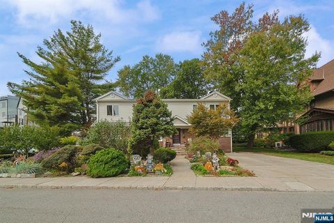 1003 Cumbermeade Road Fort Lee NJ 07024