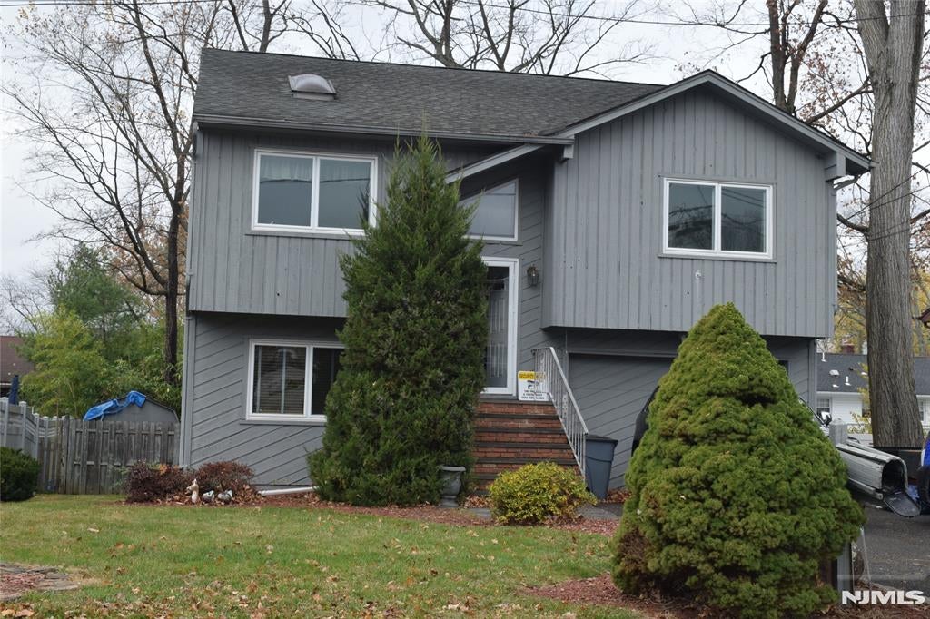 27 3rd Avenue