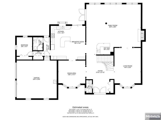 Main image without alt text