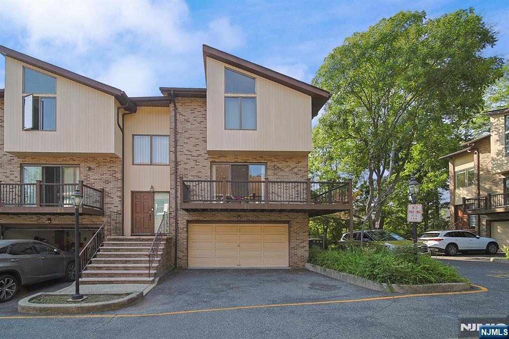 Property for Sale at 175 Fort Lee Road 3, Leonia, New Jersey - Bedrooms: 3 
Bathrooms: 4  - $799,000