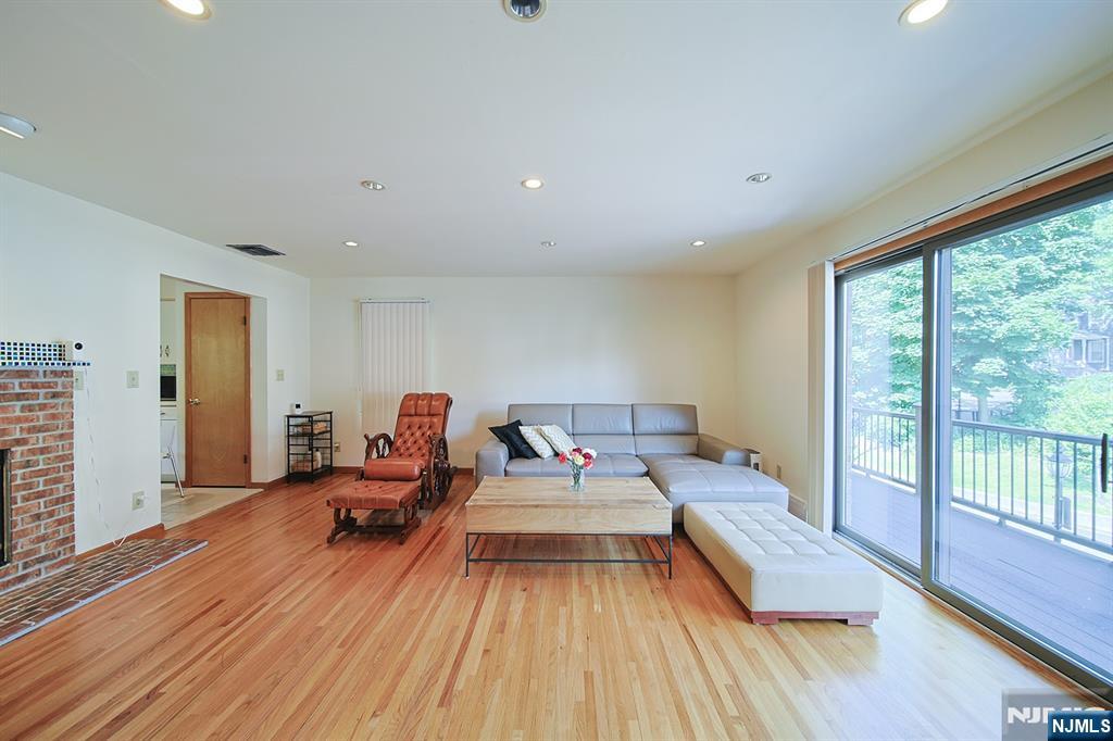 175 Fort Lee Road 3
