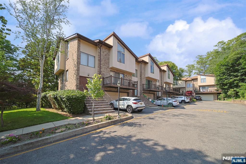 175 Fort Lee Road 3
