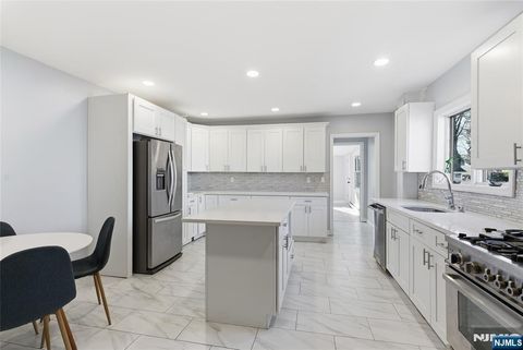 Photo of 336 W Palisade Ave #1, Englewood, NJ 07631 (MLS # 26011435)