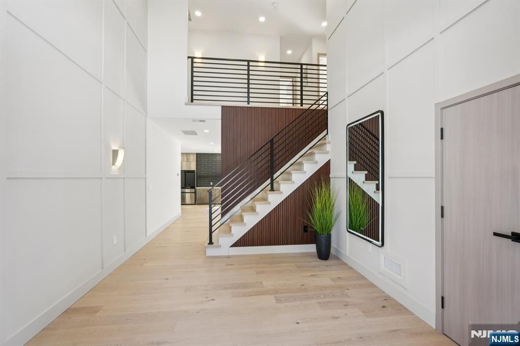 Photo of 543 Closter Dock Road, Closter, NJ 07624 (MLS # 26003967)