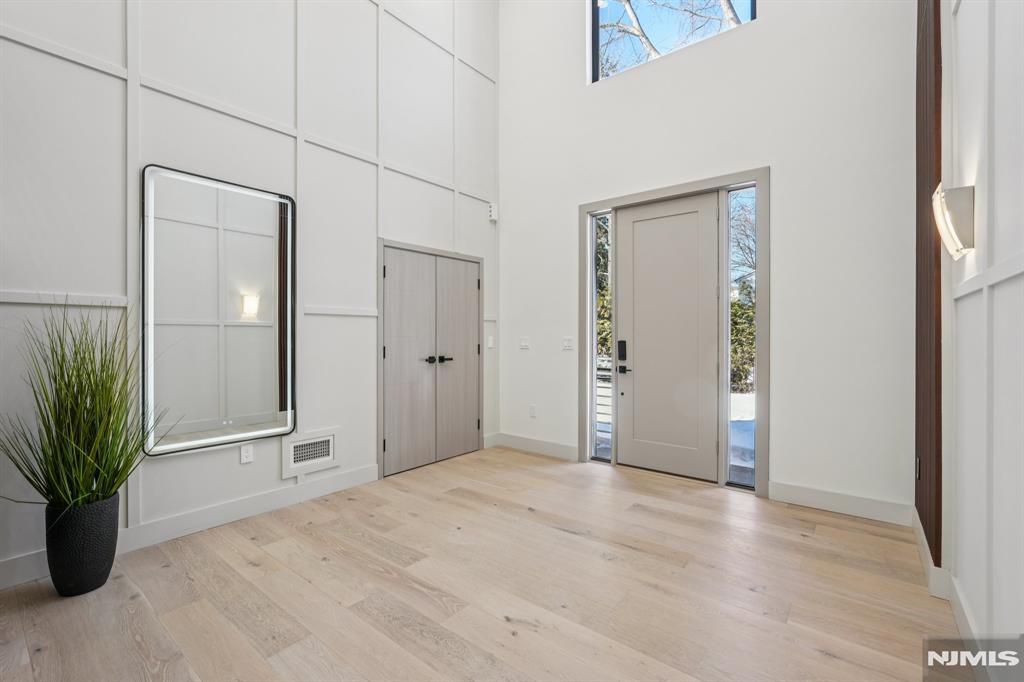 543 Closter Dock Road