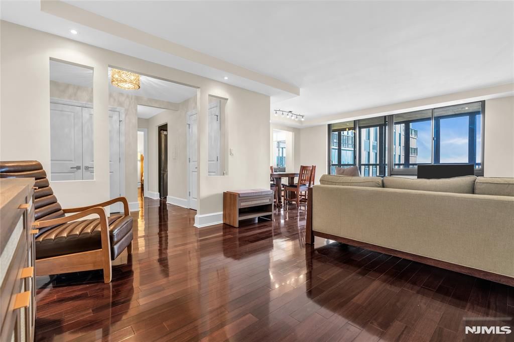 Photo of 200 Winston Drive #1711, Cliffside Park, NJ 07010 (MLS # 25042789)