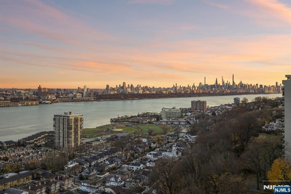 Photo of 5 Horizon Road #1405-1407, Fort Lee, NJ 07024 (MLS # 25041701)