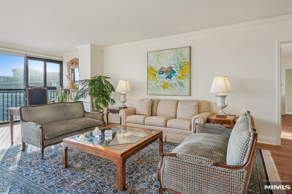 5 Horizon Road 1405-1407