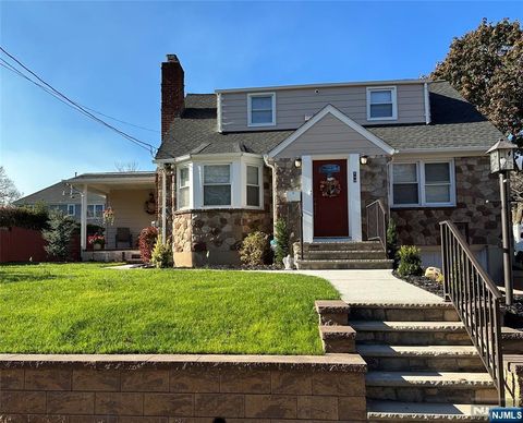 Photo of 159 Livingston St, Northvale, NJ 07647 (MLS # 26006308)