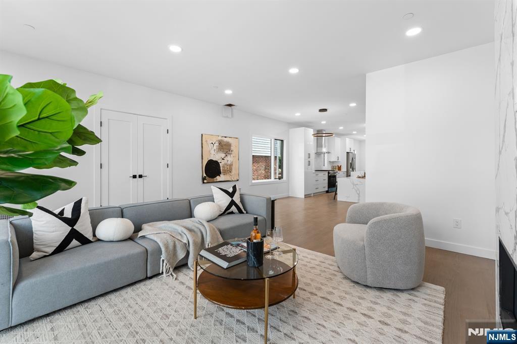 230 Grant Avenue Townhouse