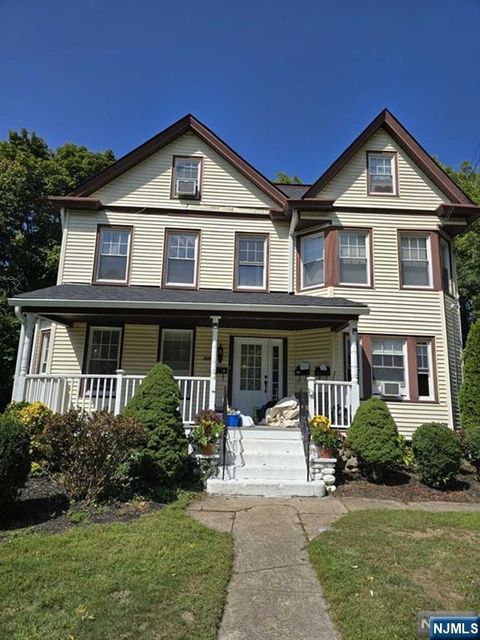 Photo of 542 Doremus Ave #1, Glen Rock, NJ 07452 (MLS # 26014989)