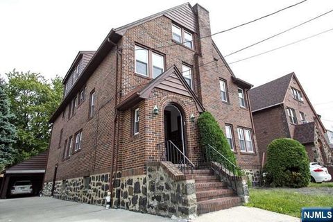 465 Oakdene Avenue Cliffside Park NJ 07010