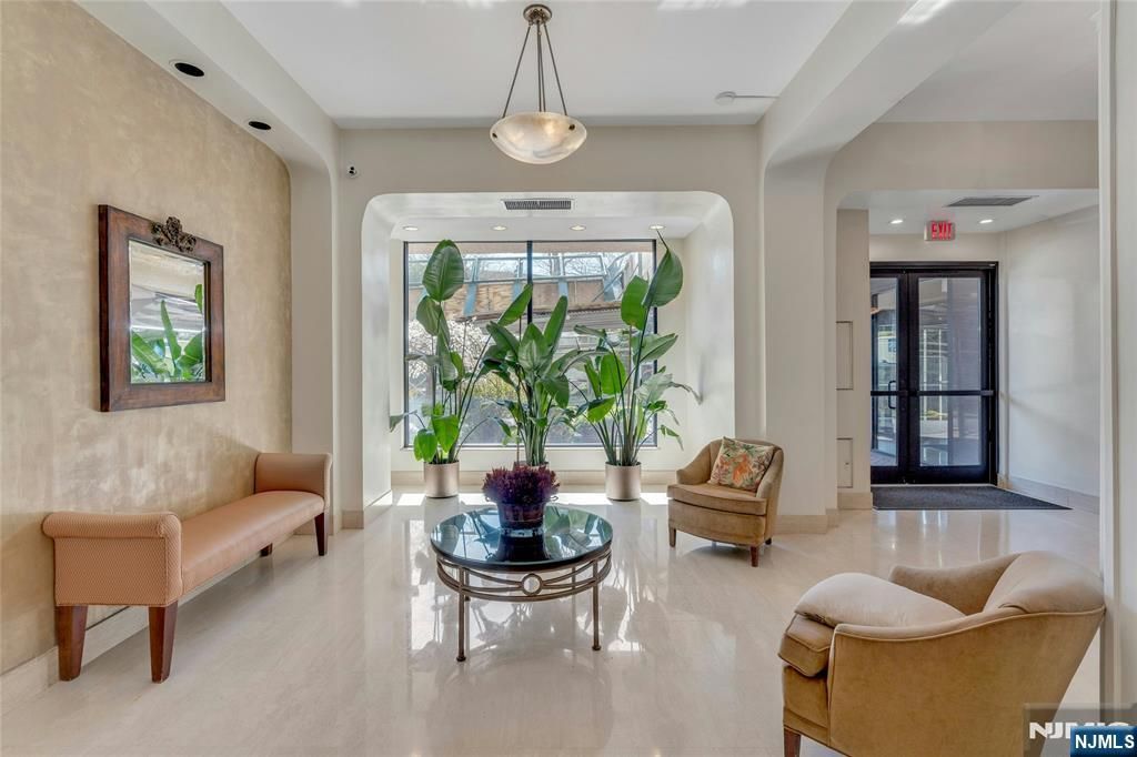 Photo of 555 North Avenue #16-N, Fort Lee, NJ 07024 (MLS # 26006926)