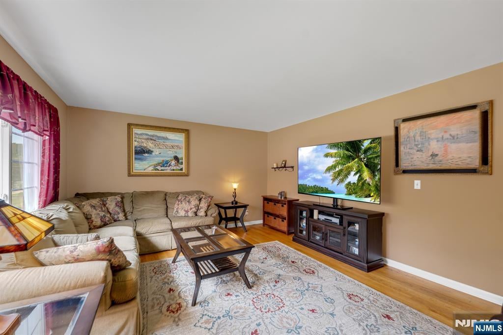 328 Ruckman Road